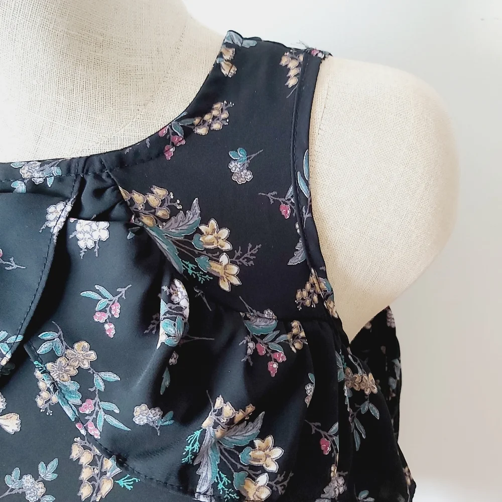 ✨Floral Nordstrom Cold Shoulder Top - Picture 11 of 15
